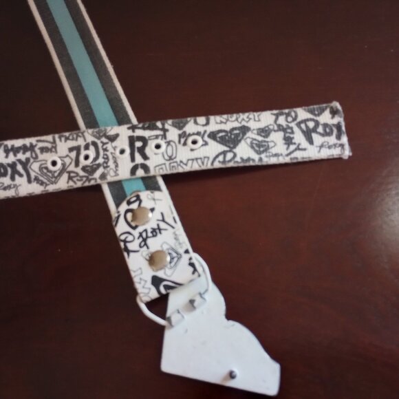 Vintage ROXY Reversible Belt with Buckle White Black Graffiti Blue Stripe Y2K - Picture 5 of 8